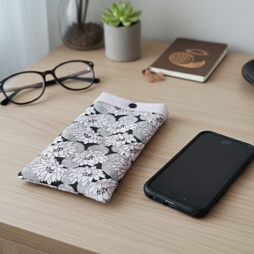 Housse/étui rembourré téléphone portable noir et rose