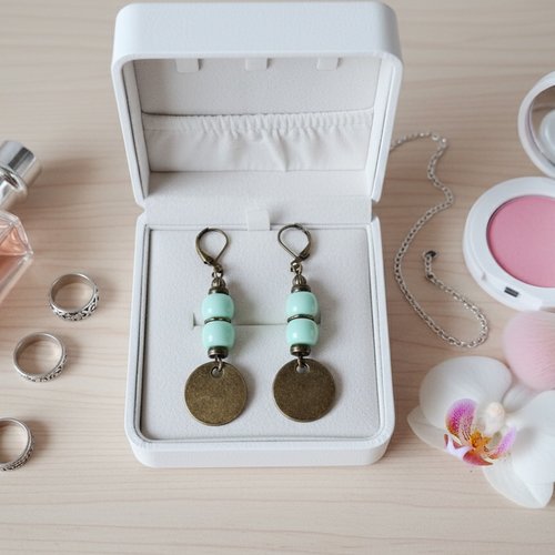 Boucles d'oreilles pendentif métal et perles en verre colonne