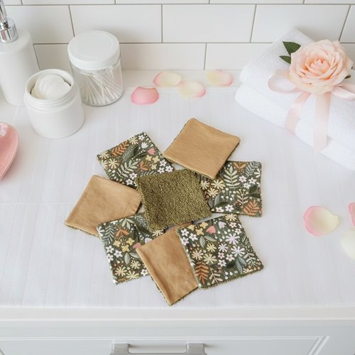Lot de 8 lingettes démaquillantes coton imprimé et éponge