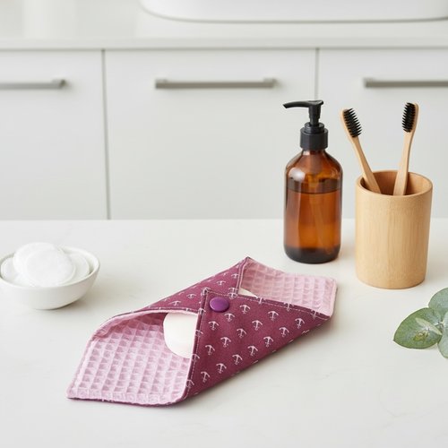 Pochette à savon tissus rose et violet à motifs