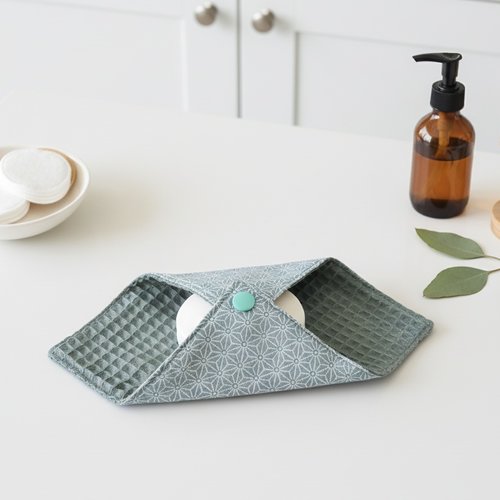 Pochette à savon tissus vert olive et motifs imprimé