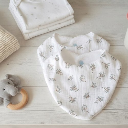Lot de 2 bavoirs naissance double gaze imprimé et éponge bambou