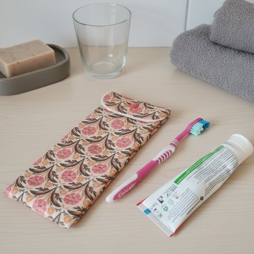 Etui brosse à dent coton motifs fleurs et éponge beige