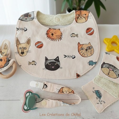 Ensemble naissance tissu beige motif têtes de chats