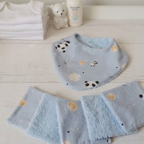 Ensemble naissance bavoir et 10 lingettes