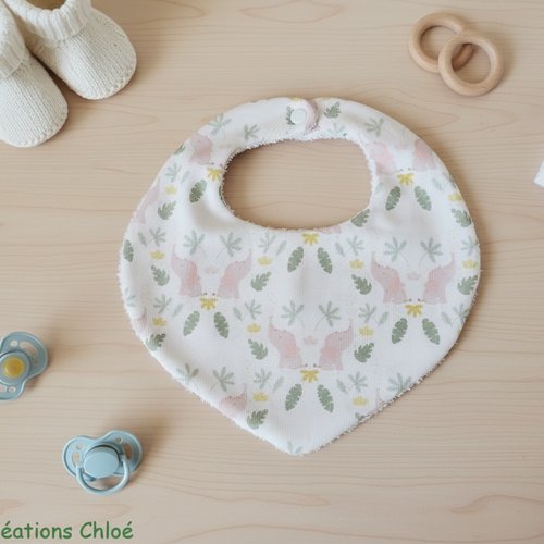 Bavoir bébé coton motif éléphants roses et éponge blanche