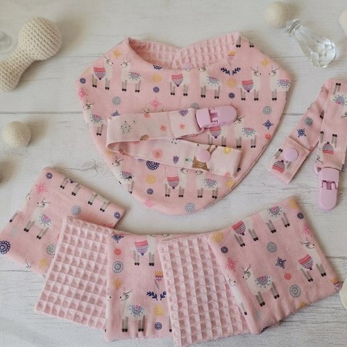 Coffret naissance/box naissance coton et nid d'abeilles rose