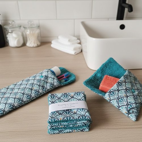 Ensemble étui brosse à dent, 8 lingettes et pochette savon