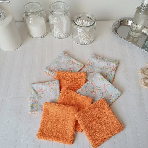 Lot de 8 lingettes démaquillantes coton imprimé et éponge