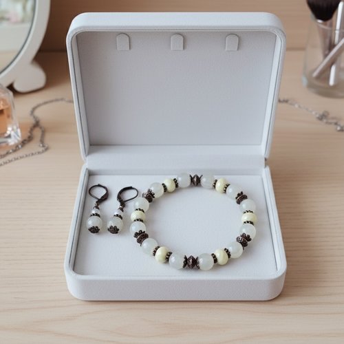 Parure bracelet et boucles d'oreilles assorties