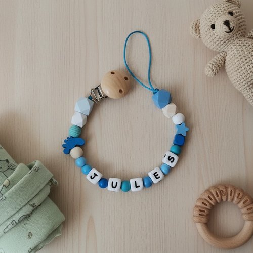 Attache tétine personnalisée perles bois et silicone