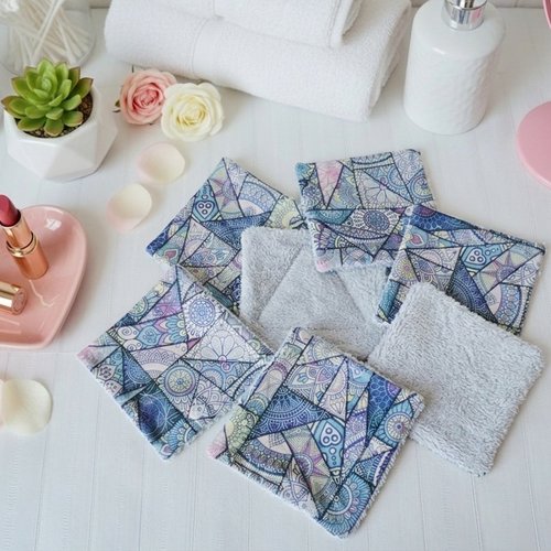 Boite papillon de 12 lingettes démaquillantes coton imprimé et éponge