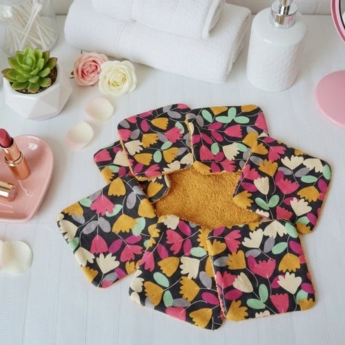 Lot de 8 lingettes démaquillantes coton imprimé et éponge