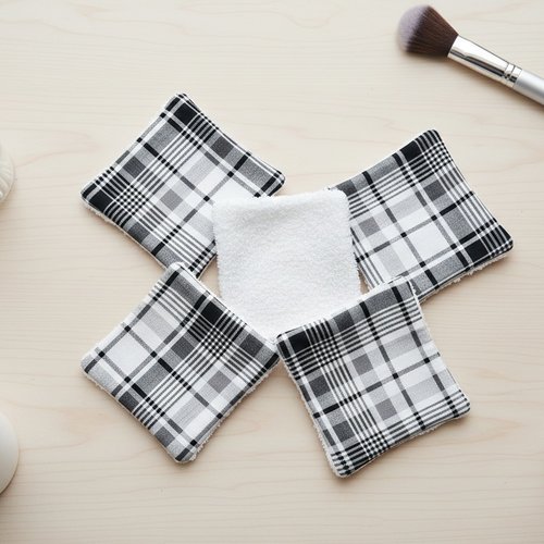 Boite de 6 lingettes démaquillantes coton imprimé et éponge