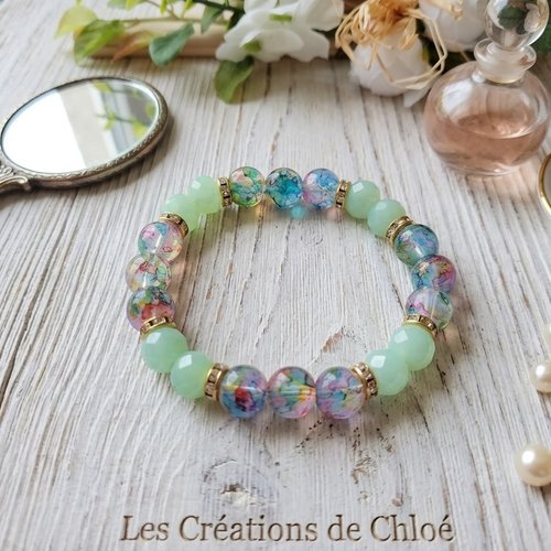 Bracelet perles en verre tachetées et à facettes vert pale