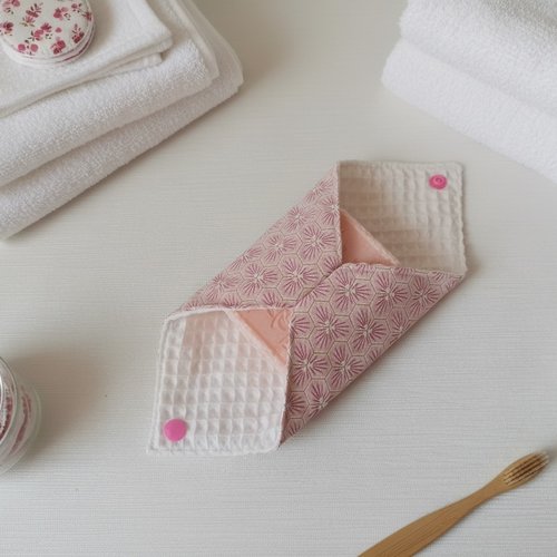 Pochette à savon tissus imprimé et doublée nid d'abeilles