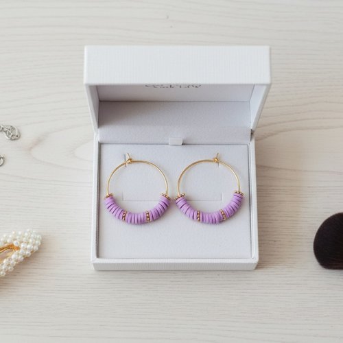 Boucles d'oreilles créoles dorées acier inoxydable et perles heishi