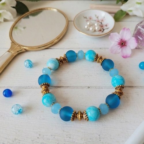 Bracelet fil élastique perles en verre givré bleu