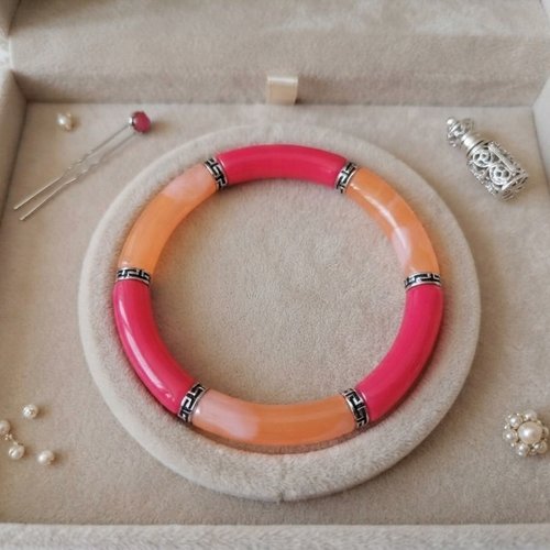 Bracelet perles tube incurvées