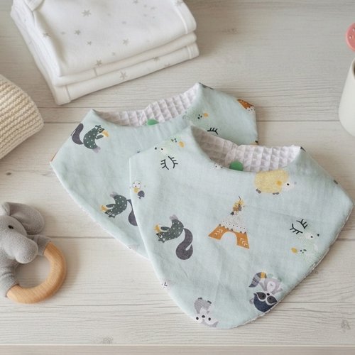 Lot de 2 bavoirs naissance coton bleu vert imprimé et nid d'abeilles