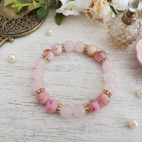 Bracelet perles en verre imitation jade rose et rose tréfilé