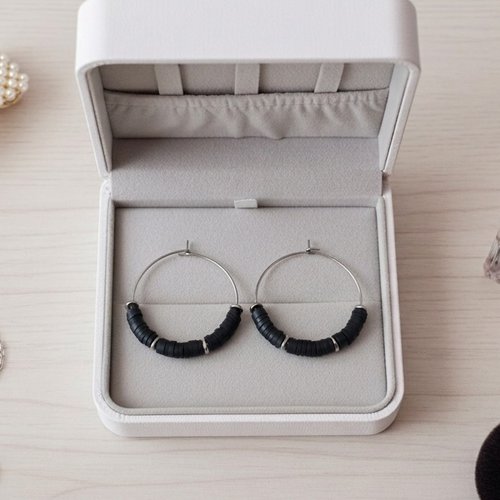 Boucles d'oreilles créoles acier inoxydable et perles heishi