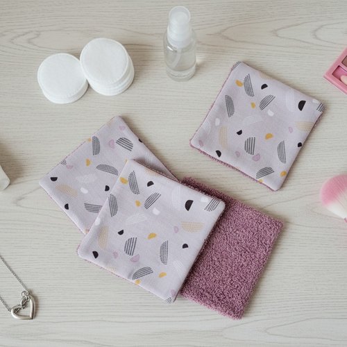 Lot de 4 lingettes démaquillantes coton imprimé et éponge