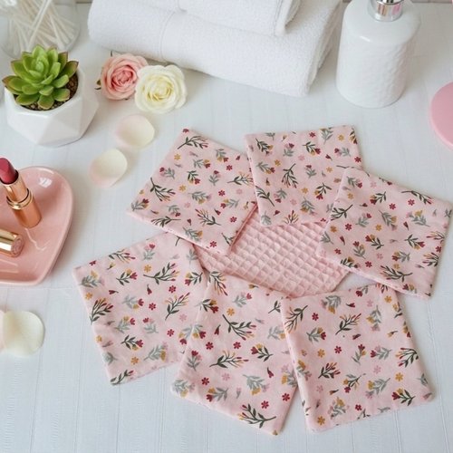 Boite papillon de 12 lingettes démaquillantes coton imprimé et nid d'abeilles