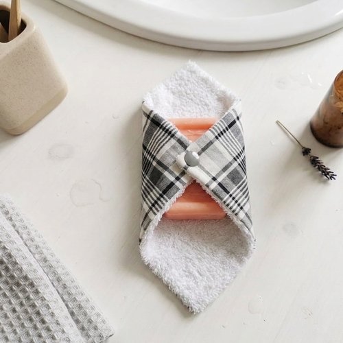 Pochette à savon tissus imprimé et doublée éponge