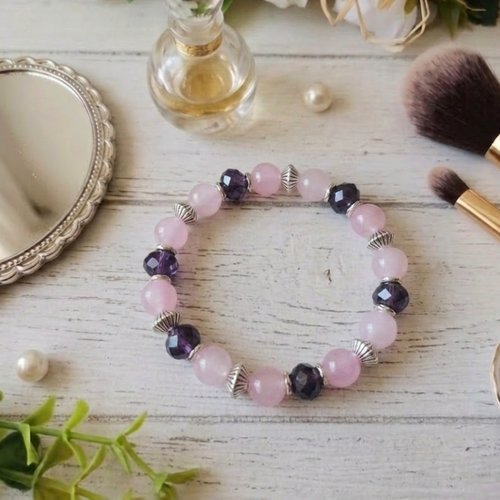 Bracelet fil élastique perles en verre rose et violet