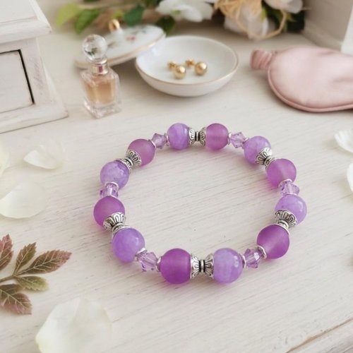 Bracelet perles en verre lilas et apprêts argent mat