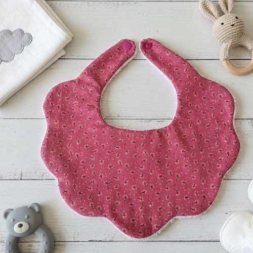 Bavoir bébé coton fuchsia imprimé fleurs et éponge blanche