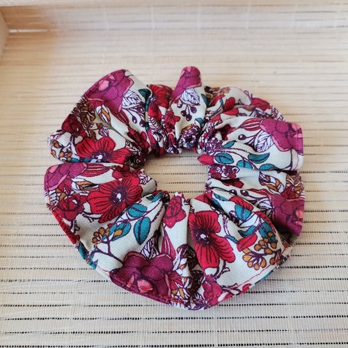 Chouchou coton beige à fleurs rouges