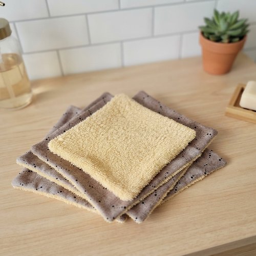 Lot de 6 lingettes démaquillantes coton imprimé et éponge