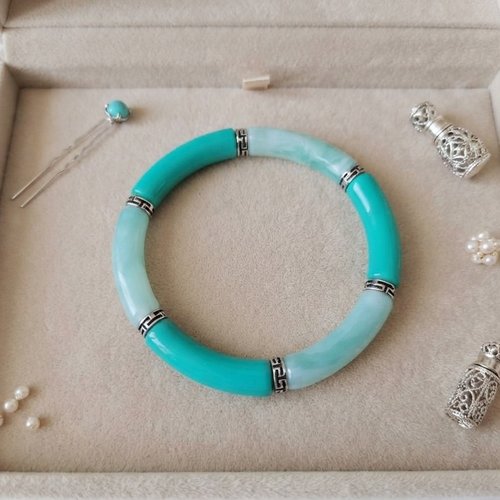 Bracelet perles tube incurvées