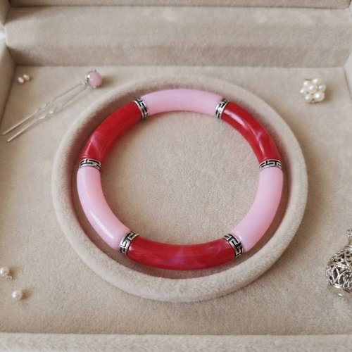 Bracelet perles tube incurvées