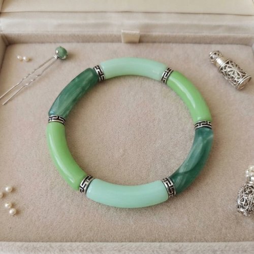 Bracelet perles tube incurvées