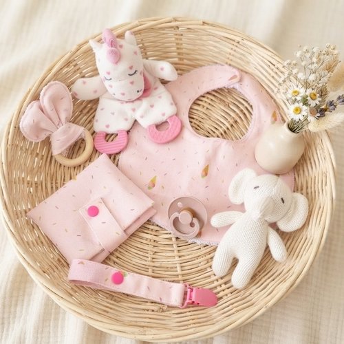 Coffret naissance tissu rose motifs cornets de glace