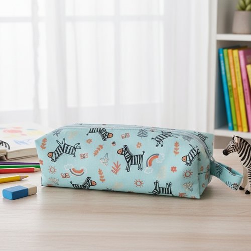 Trousse enfant double entoilage motifs zèbres