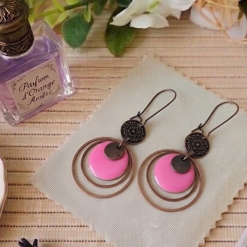 Boucles d'oreilles anneaux cuivre rouge et sequin émail rond