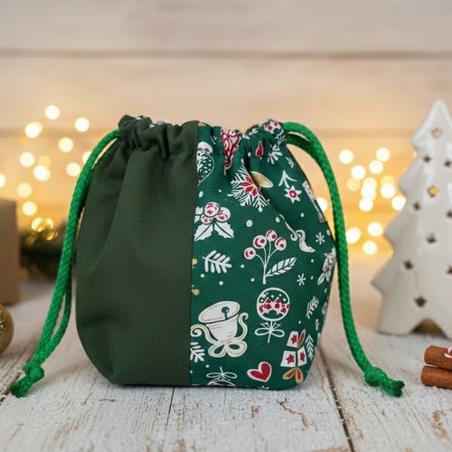 Petit sac pochon de noël à lien coulissant vert