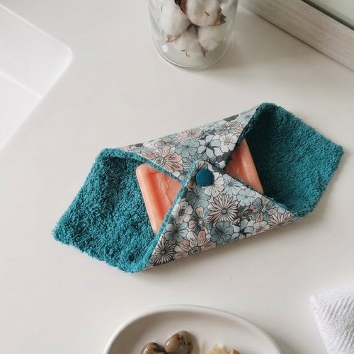 Pochette à savon tissus imprimé et doublée éponge