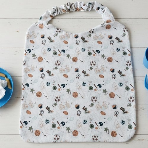 Serviette de cantine élastique motifs articles de sport