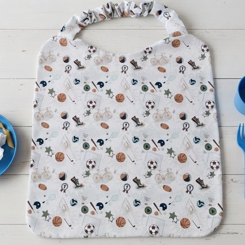 Serviette de cantine élastique motifs articles de sport