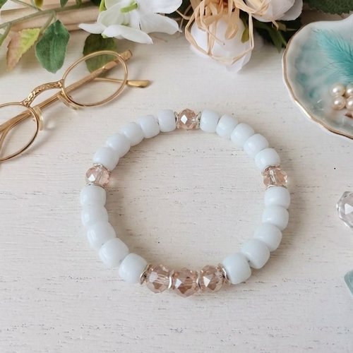 Bracelet perles en verre colonne blanche