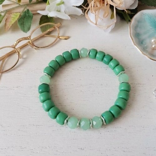 Bracelet perles en verre colonne verte