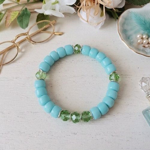 Bracelet perles en verre colonne vert d'eau