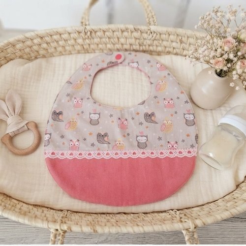 Bavoir bébé coton motif chouettes et  nid d'abeilles saumon