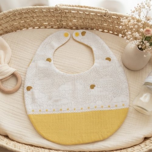 Bavoir bébé coton et imprimé avec dentelle