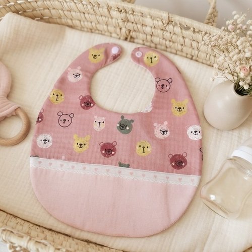 Bavoir bébé coton et imprimé avec dentelle